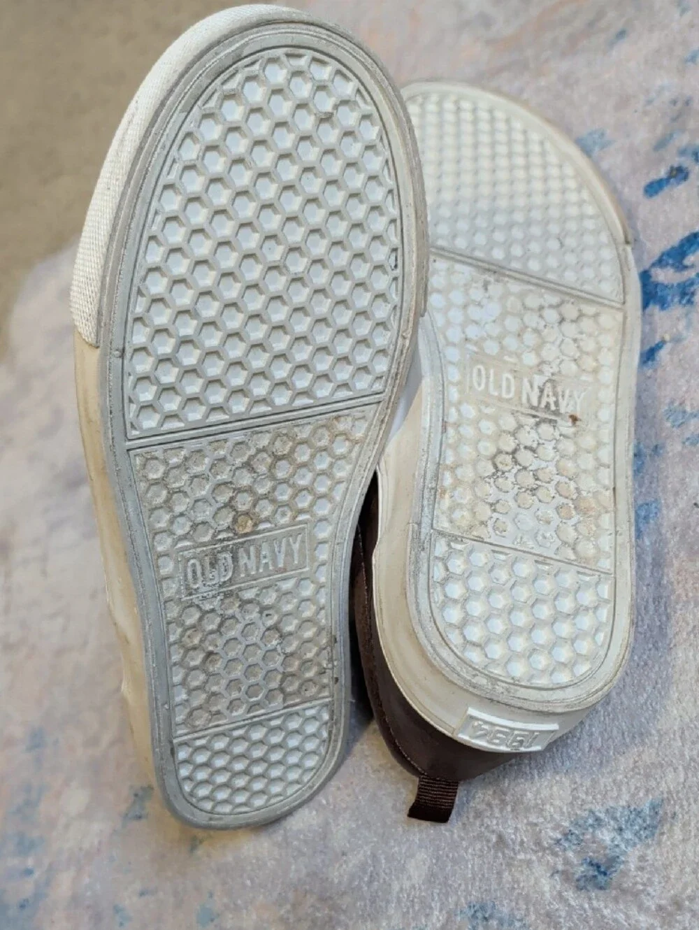 Old Navy Brown Slip-On Leather Loafers with White Soles Boys US Size 4, EU 23